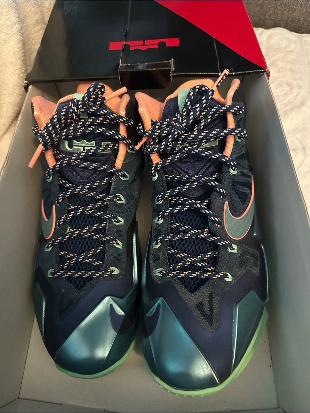 Vintage LeBron 11 Low — Navy, Teal & Coral